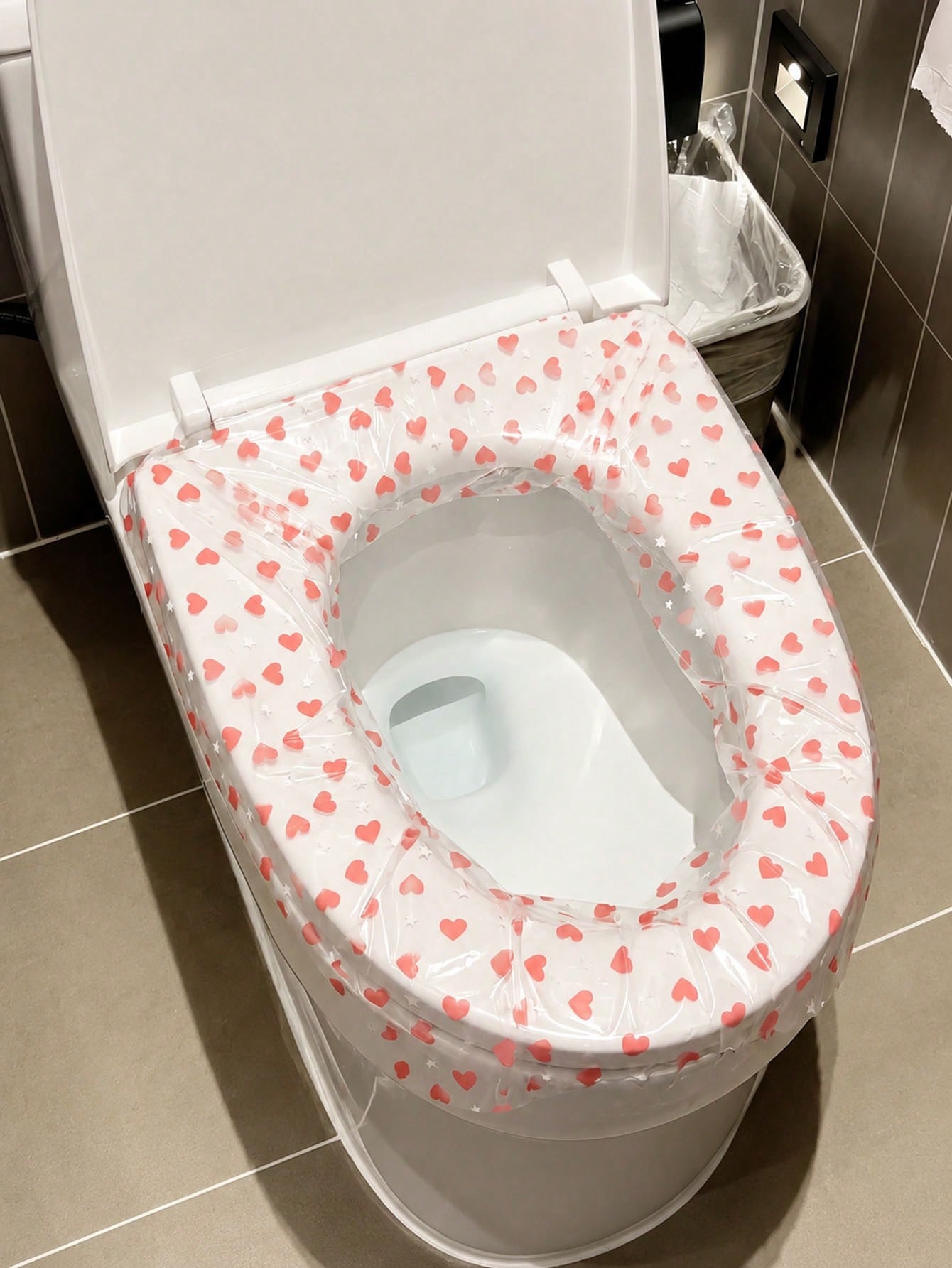 133枚入り使い捨て便座カバー、防水便座保護フィルム、ハート - Home Bathroom Equipment のレビューと価格